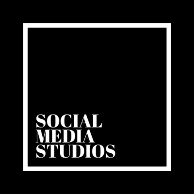 Social Media Studios AU's Logo