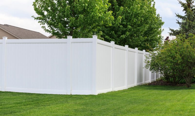 Product: Vinyl Fence Installation