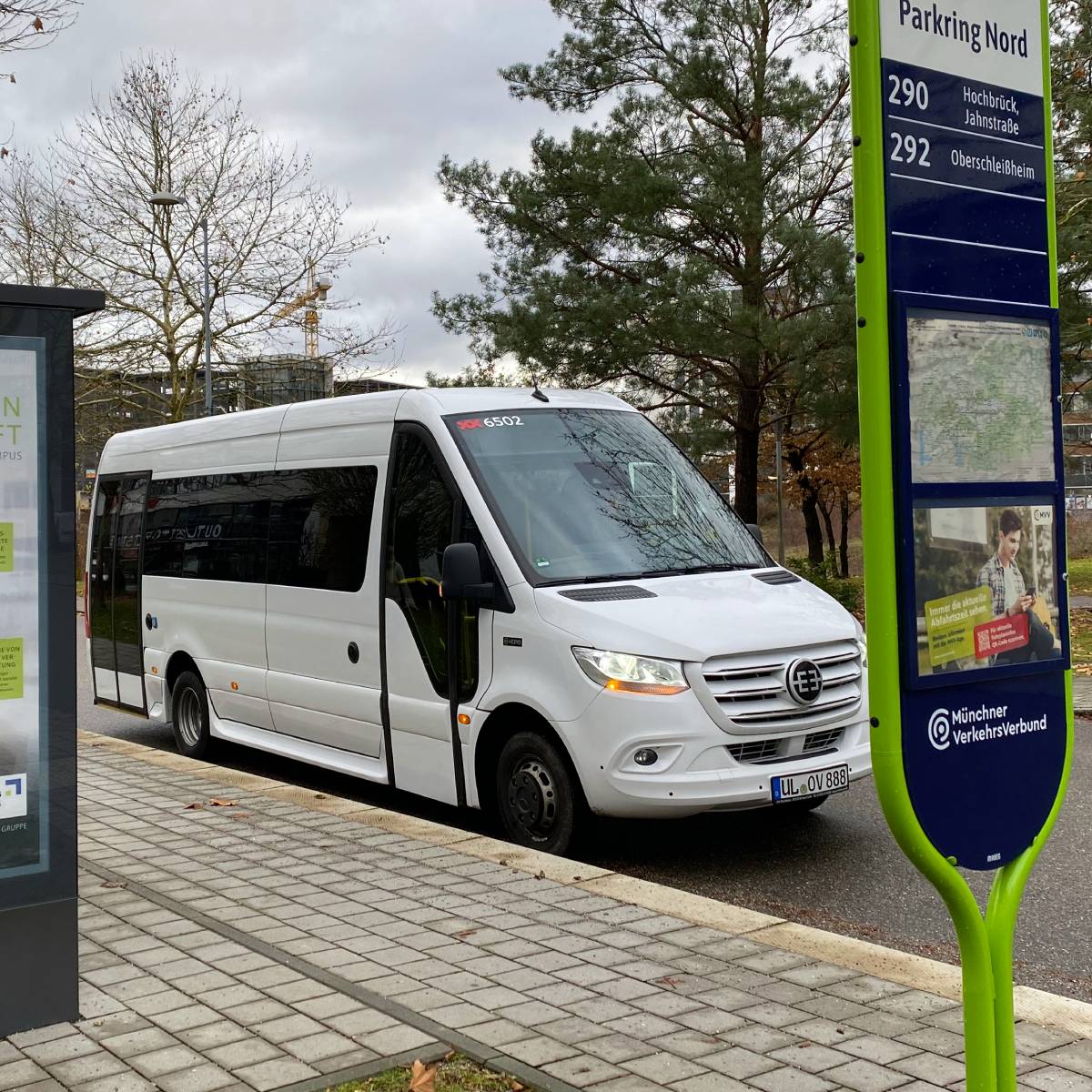 Product: HEERO eMinibus