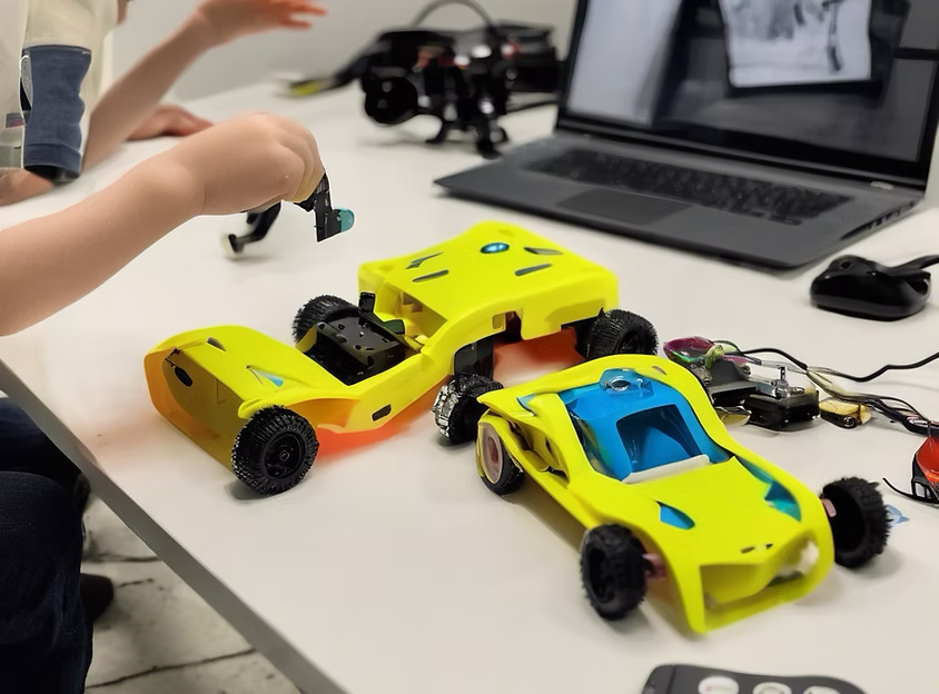 Product: Prototyping & Design for Manufacturing (DFM) 